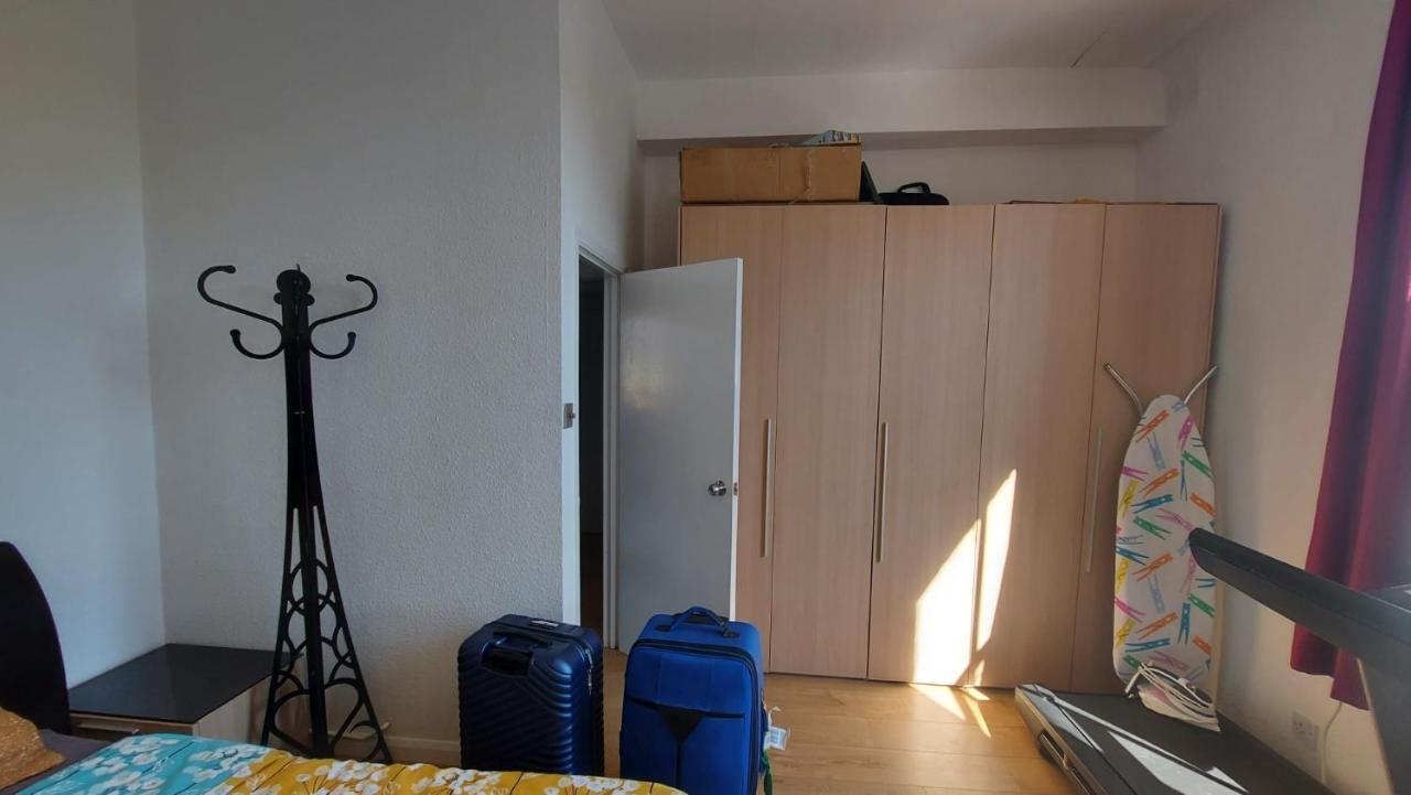 Extra Large One Bedroom Flat With Parking Londres Exterior foto