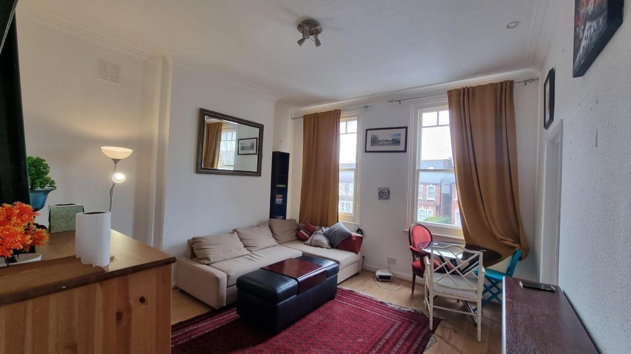 Extra Large One Bedroom Flat With Parking Londres Exterior foto