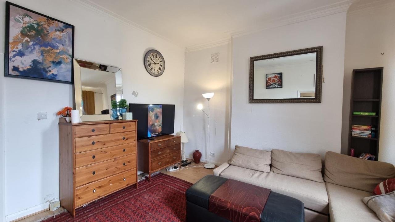 Extra Large One Bedroom Flat With Parking Londres Exterior foto